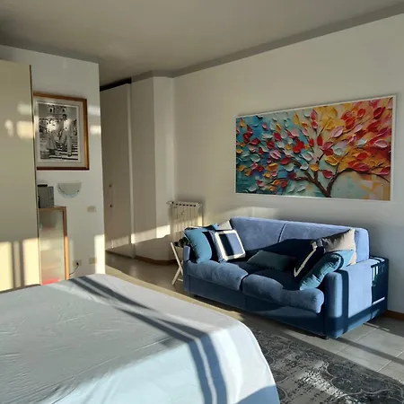 Serendiroma Apartment